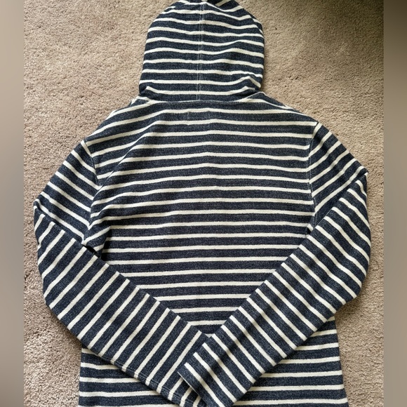 J. Crew Cotton Fleece Long sleeve Lightweight Hoodie with Buttons - Picture 7 of 7